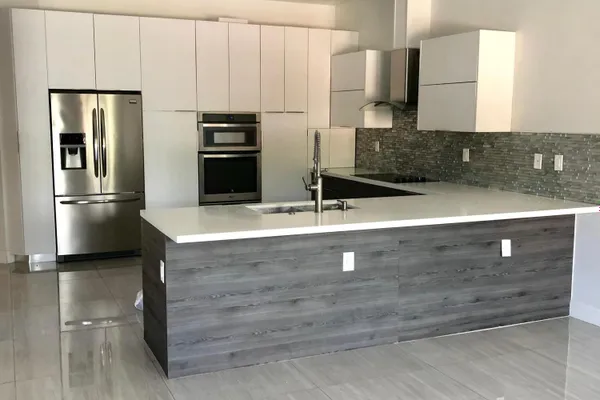 2728 TREASURE COVE CIR 2728
