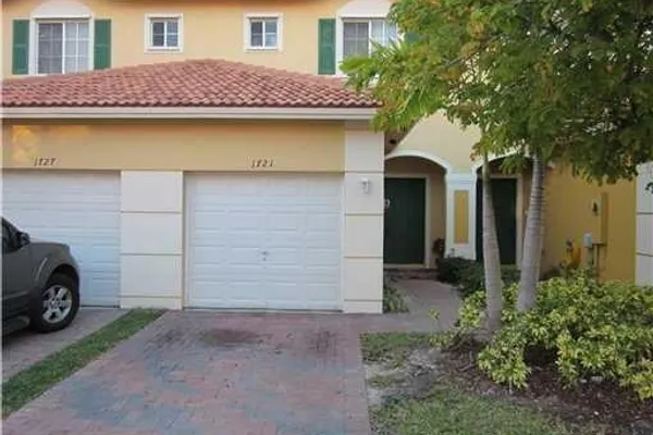 1721 SW 81ST TER