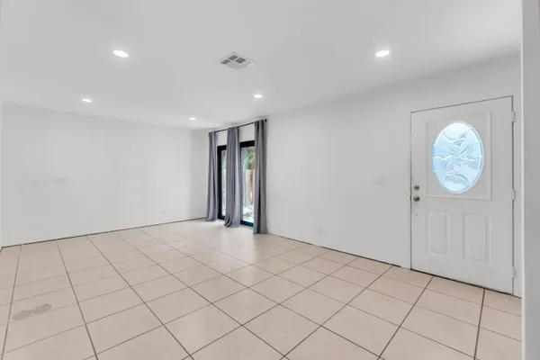 2517 NW 99TH AVE