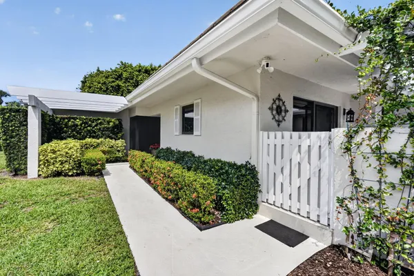 3648 FRESHWATER DR
