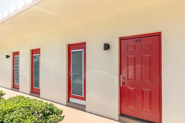4411 NW 16TH ST F109