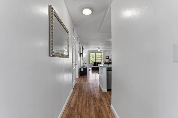 5275 NW 10TH CT 305
