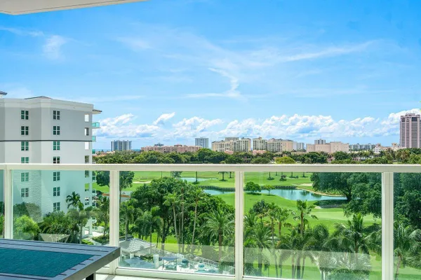 550 SE MIZNER BLVD B709