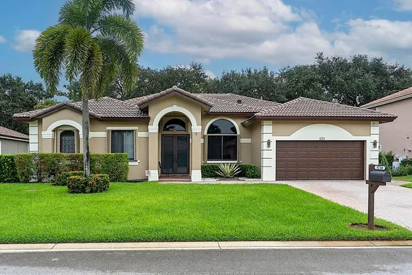 5734 NW 50TH DR
