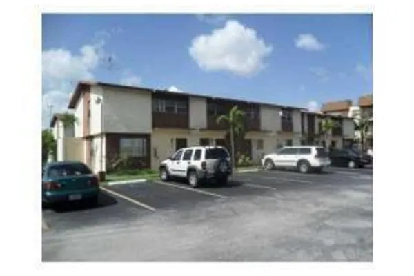 20 SW 108TH AVE F4