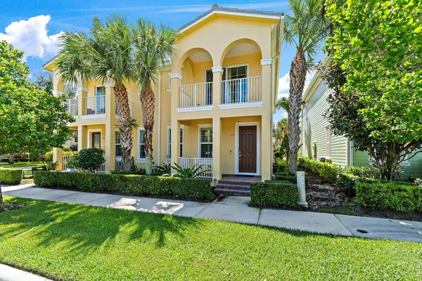 1106 SWEET HILL DR