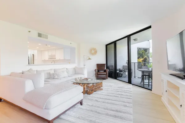 2565 S OCEAN BLVD 205-N