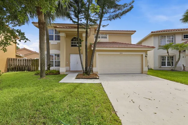 10843 BUTTONWOOD LAKE DR