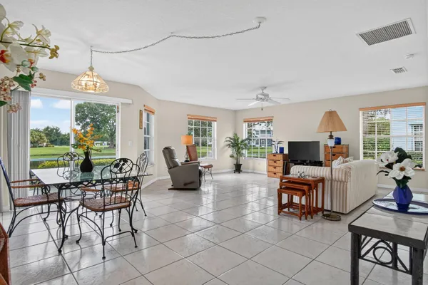 1120 SWAN LAKE CIR 1402