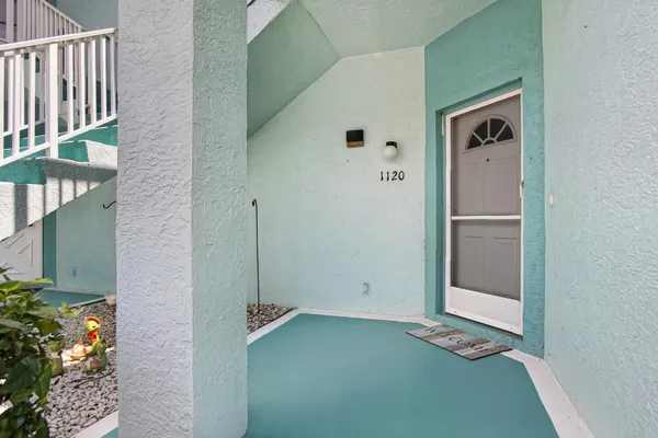 1120 SWAN LAKE CIR 1402