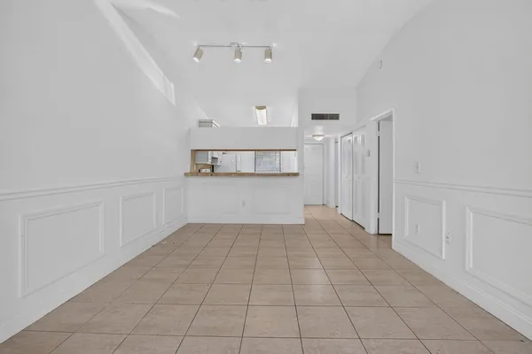9919 NOB HILL CT 9919