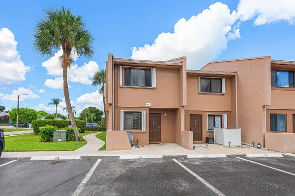 139 SPARROW DR 2A