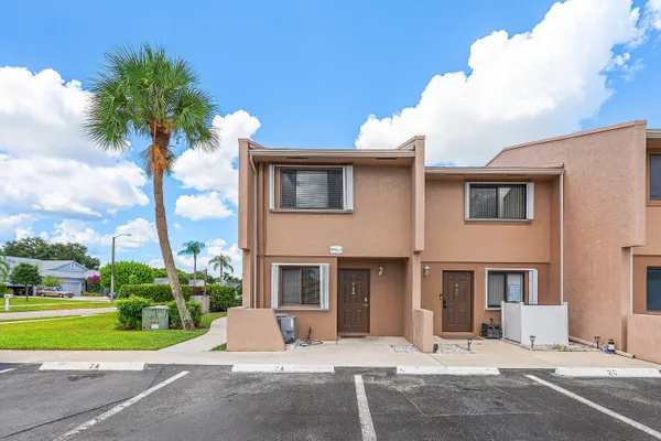 139 SPARROW DR 2A