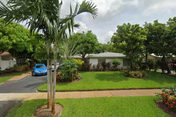 4441 NW 13TH ST
