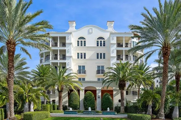 155 OCEAN AVE 305
