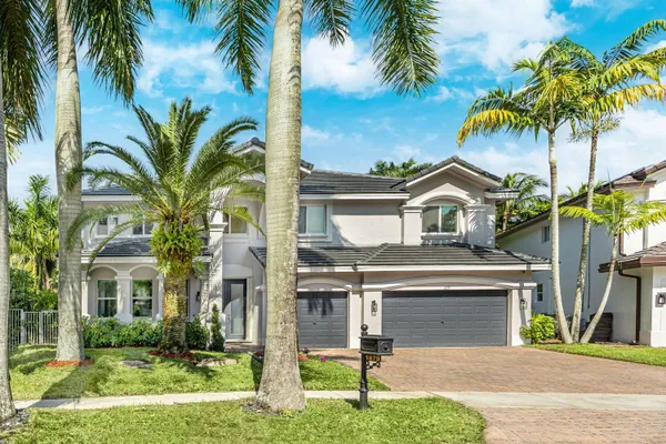 1879 HIDDEN TRAIL LN