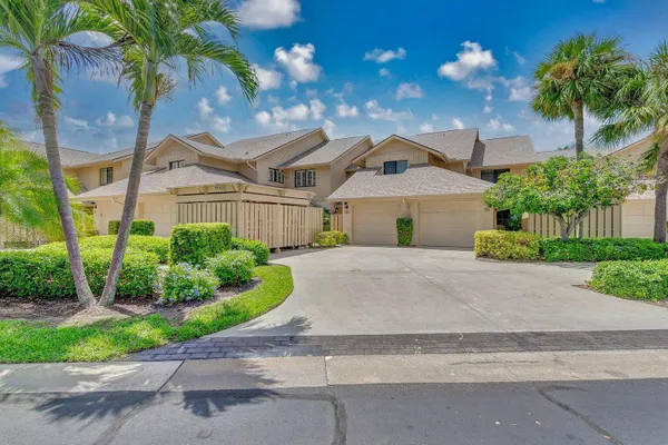 17053 WATERBEND DR