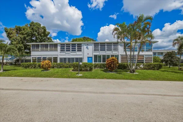 167 LYNDHURST L L