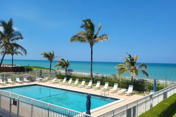 9800 S OCEAN DR 214