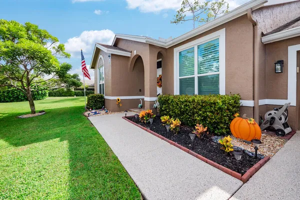1169 MOURNING DOVE LN