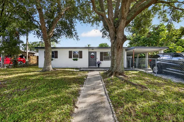 3842 OCALA RD