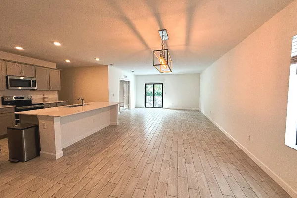 6060 STONECREST CT