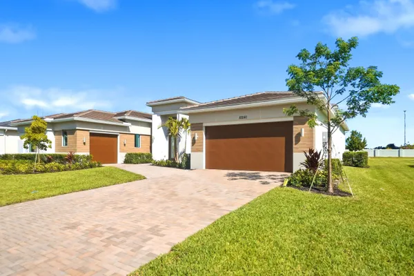 10241 CANTER CREEK CT