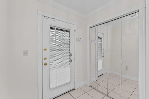 6085 N SABAL PALM BLVD 107