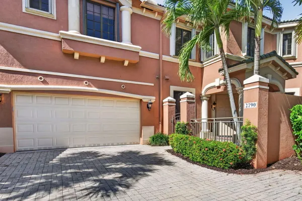 2790 KINSINGTON CIR 26-2