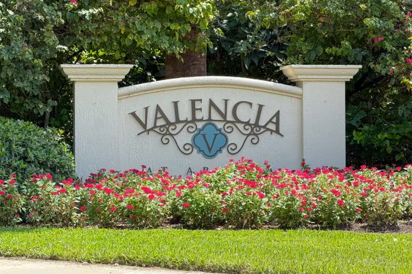 122 SANTIAGO DR