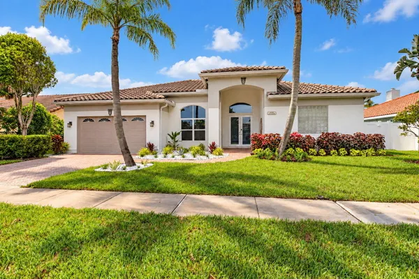 23329 LAGO MAR CIR