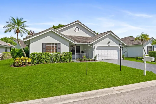 5309 PINE CIR