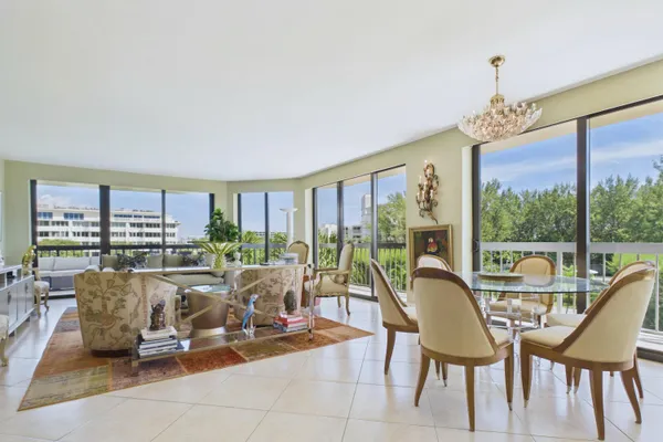2778 S OCEAN BLVD 305S