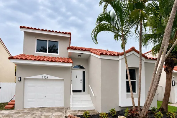 3705 VALAIS DR