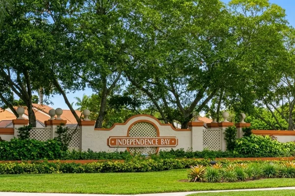 25 CENTENNIAL CT