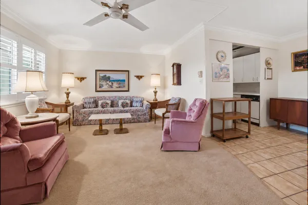 2905 VICTORIA PL J3