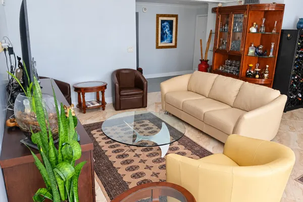 4280 GALT OCEAN DR 2C