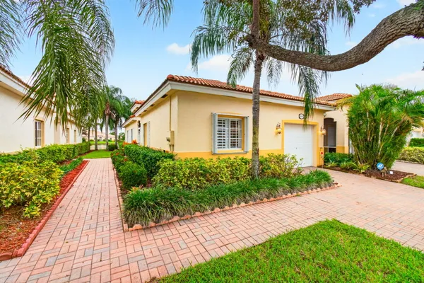 2340 WINDJAMMER WAY