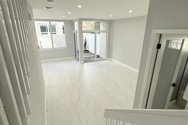 3705 VALAIS DR