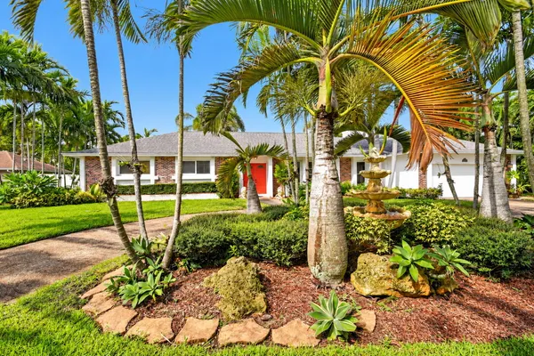 8 BELL LN