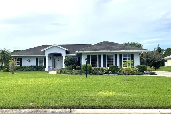 4391 GATOR TRACE LN