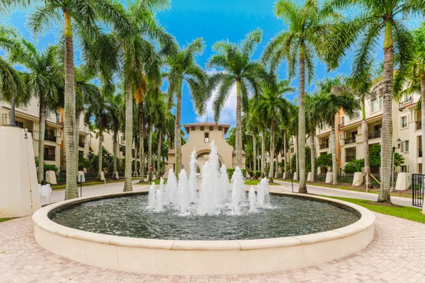 2901 NW 126TH AVE 2-312
