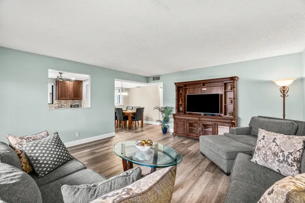 15108 ASHLAND DR F 203