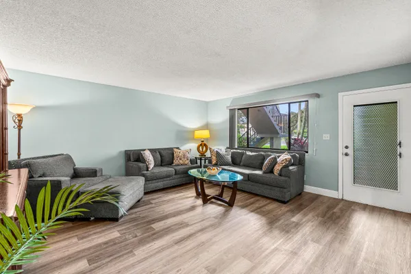 15108 ASHLAND DR F 203