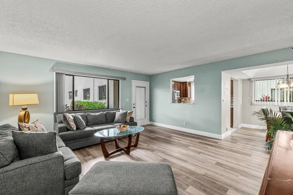15108 ASHLAND DR F 203