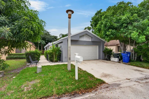 3360 NW 22ND CT