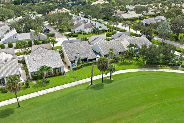 17050 TRAVERSE CIR