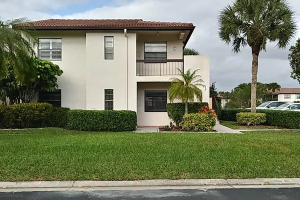 8045 EASTLAKE DR