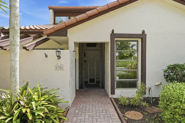 6756 TIBURON DR