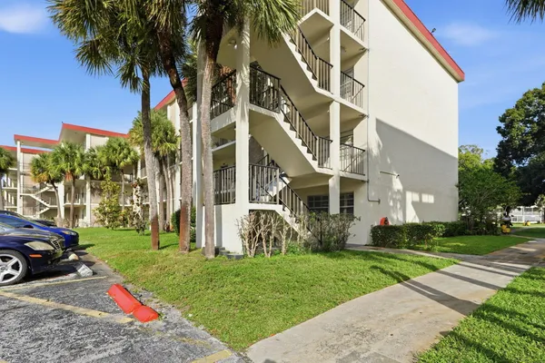 3000 NW 48TH TER 130